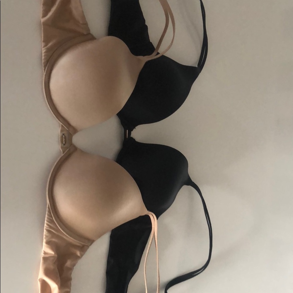 Pack of 2 Victoria’s Secret Bras Light coverage